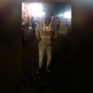 Meet your Posher, Nicholas